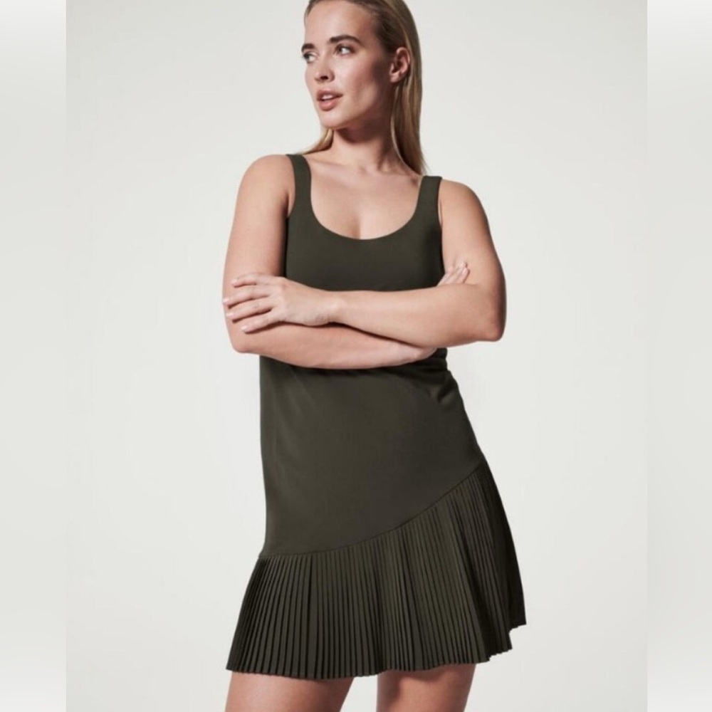 NWT SPANX Yes pleats dress